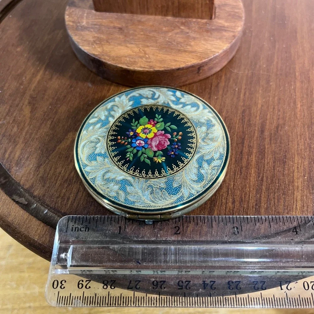 Vtg Stratton England Floral Enamel Powder Compact Teal Gold Tone Made in UK